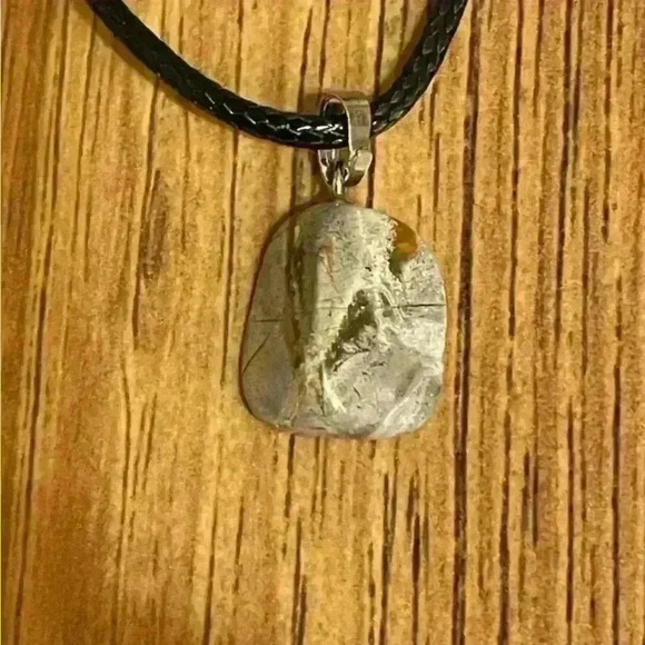 Picasso Stone Pendant Necklacee - Picture 6 of 6